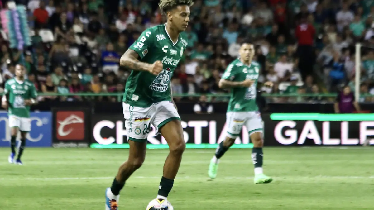 LEÓN PREVIA - Fco Meza (1)